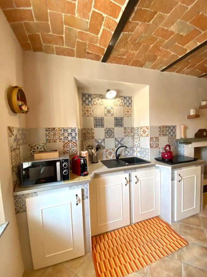 Cascina Mombello Country house *
