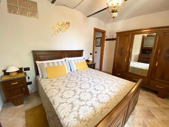 Country house Cascina Mombello *