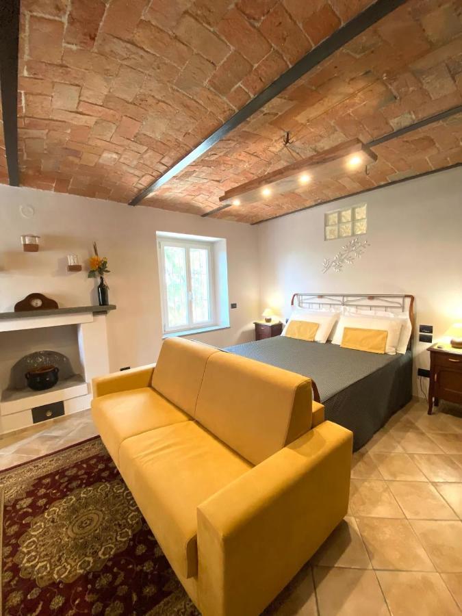 Cascina Mombello * Sinio